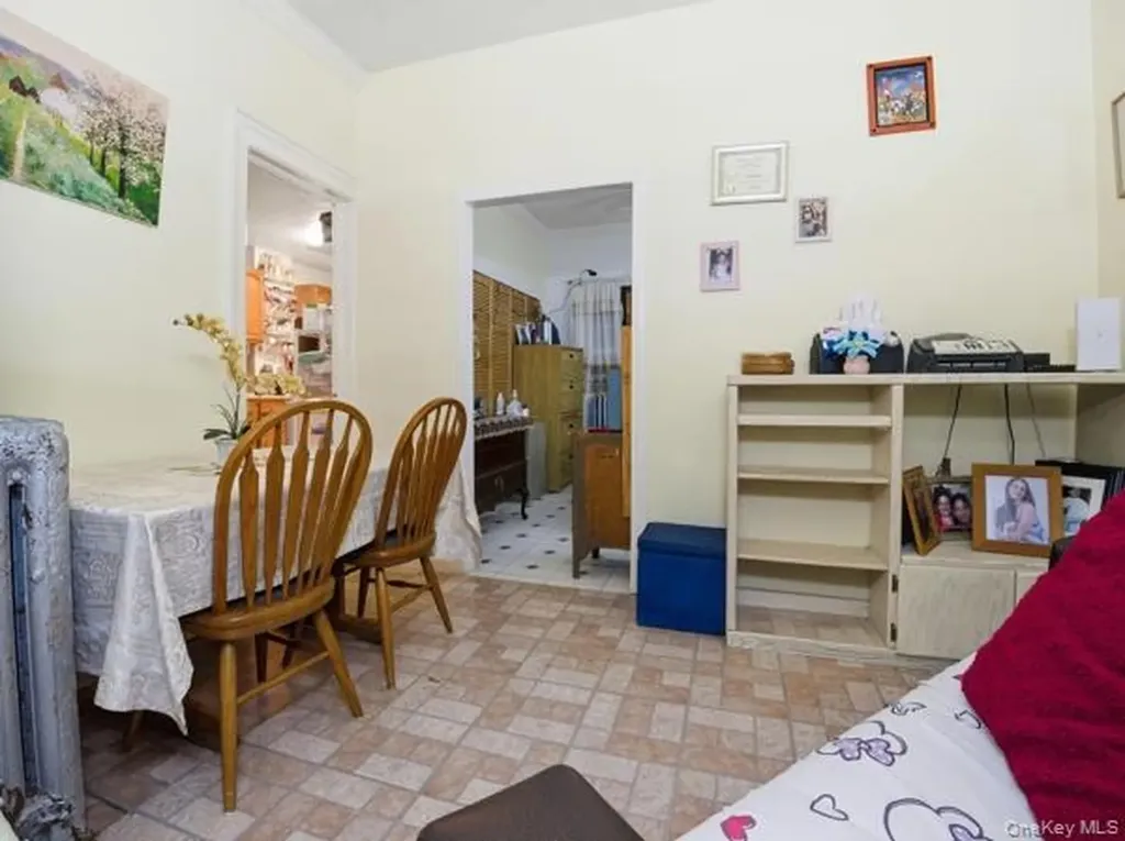 2448 Devoe Terrace Bronx NY 10468