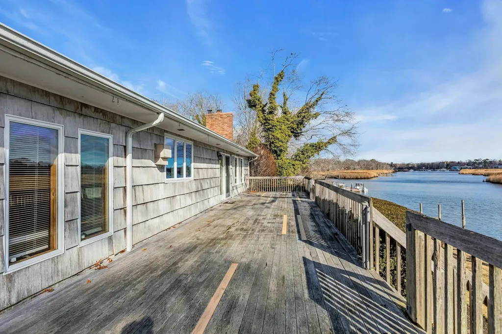 260 Carman Street Patchogue NY 11772
