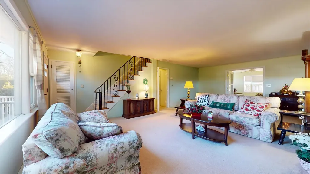 121 Aspatuck Road Westhampton Beach NY 11978