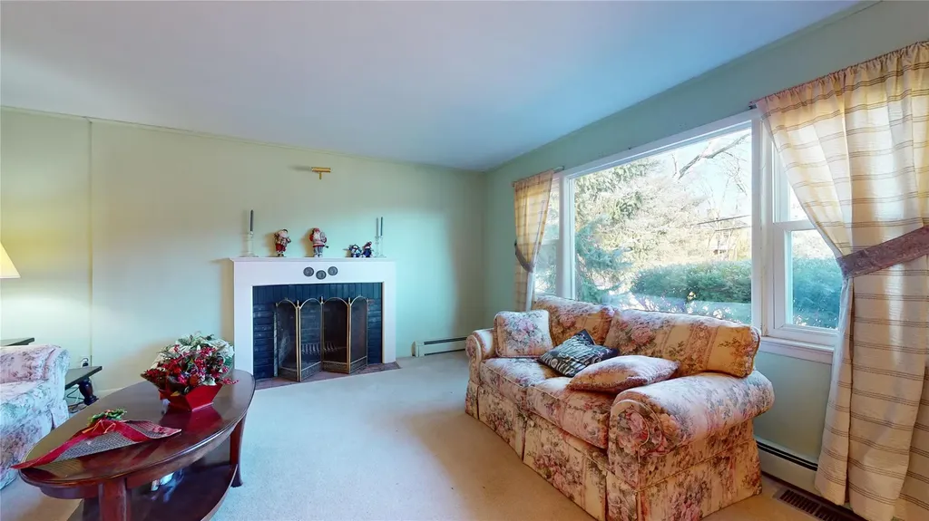 121 Aspatuck Road Westhampton Beach NY 11978