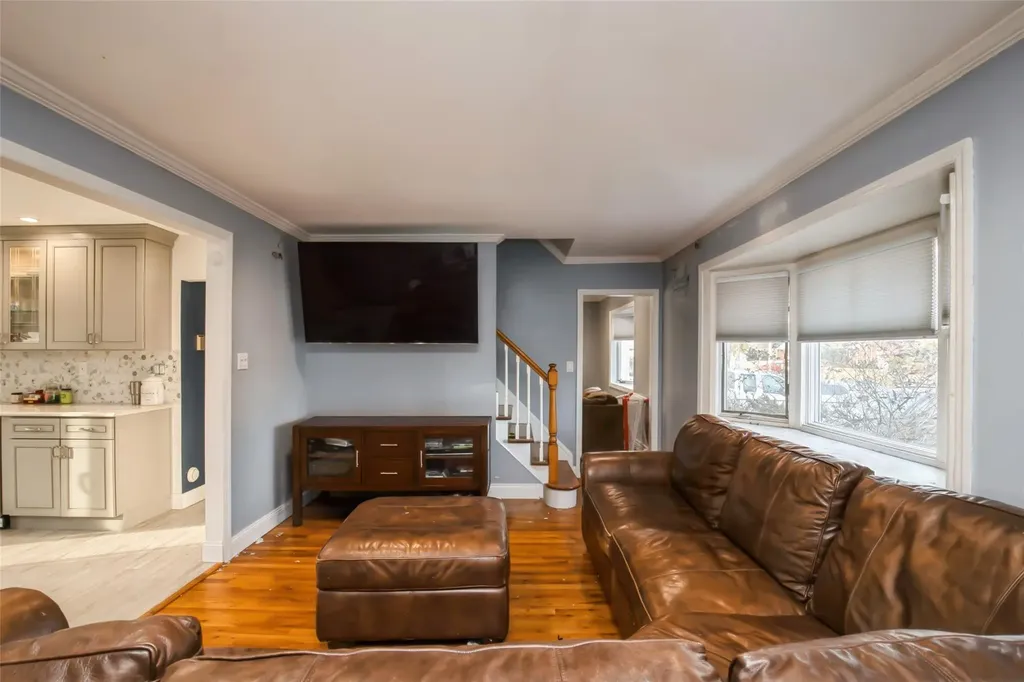 1114 Hyman Avenue Bay Shore NY 11706