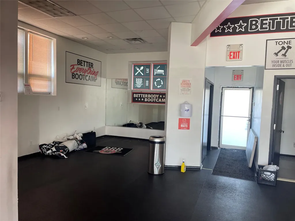 1631 Jericho Turnpike New Hyde Park NY 11040