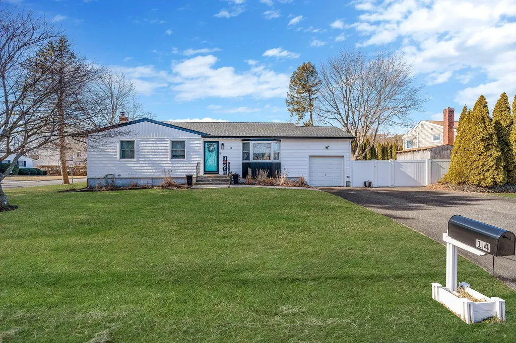 14 George Avenue Brookhaven NY 11786