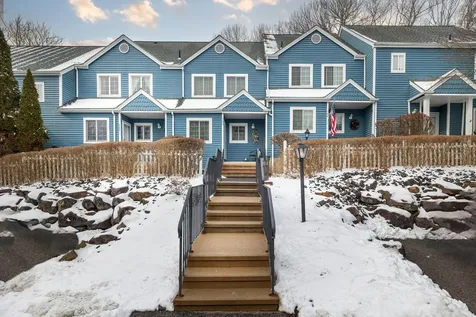 702 Essex Court Brewster NY 10509