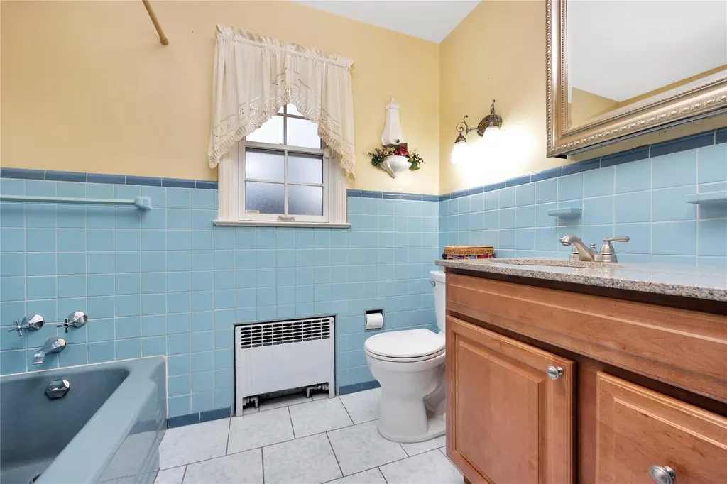 2628 Hendrickson Avenue Oceanside NY 11572
