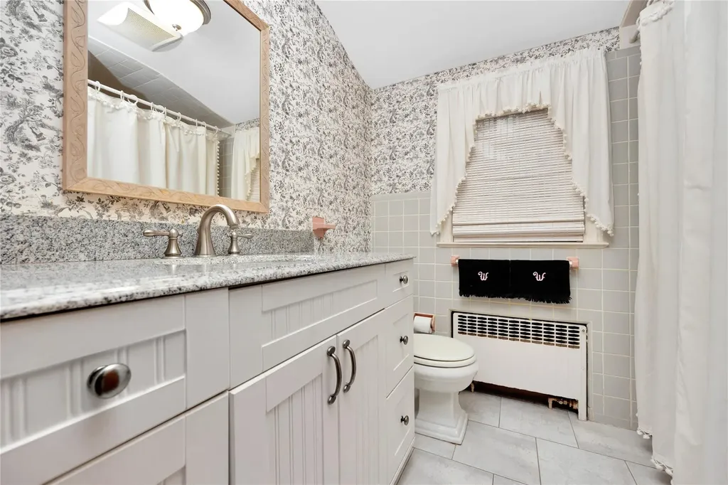 2628 Hendrickson Avenue Oceanside NY 11572