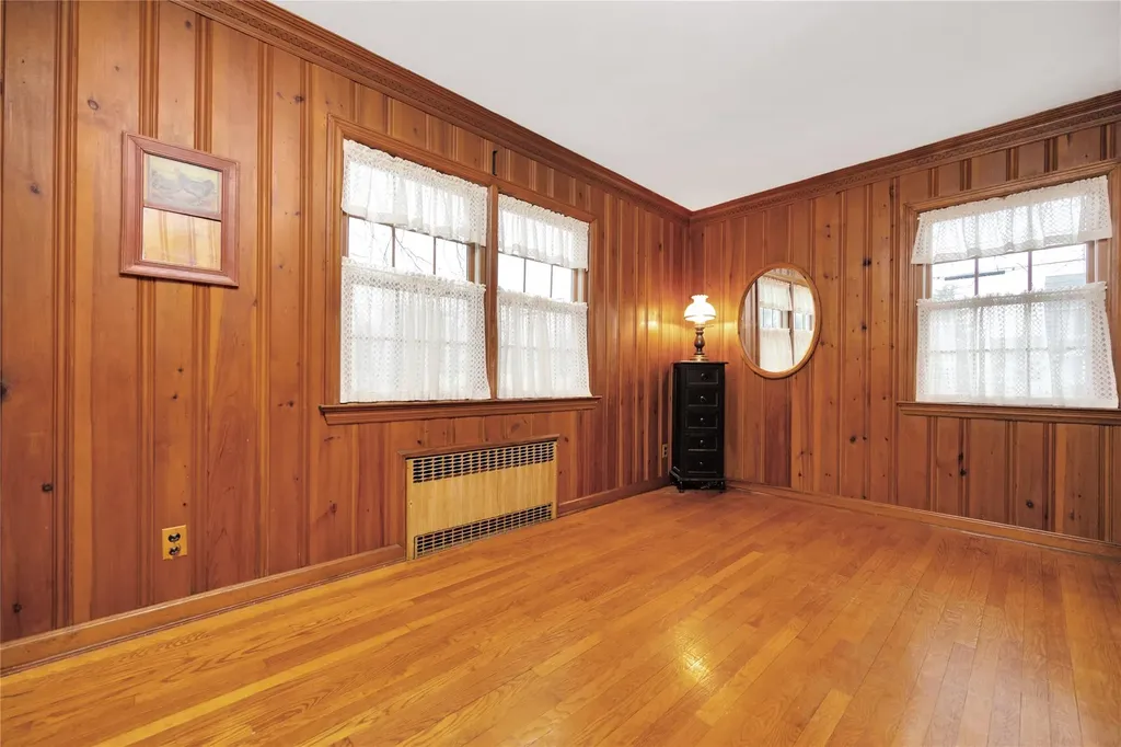2628 Hendrickson Avenue Oceanside NY 11572