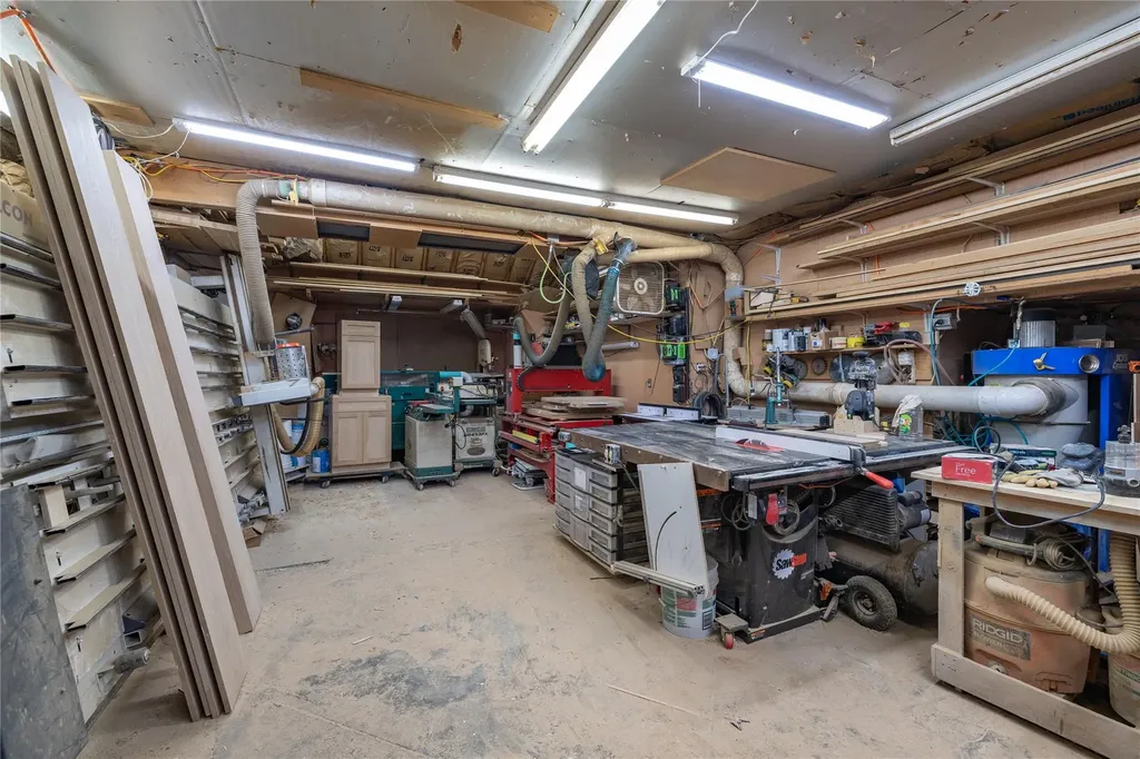 14 Garden Place Bay Shore NY 11706