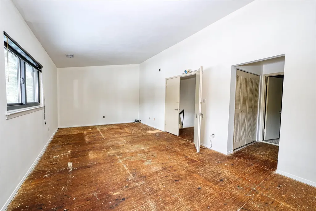 34 Northgate Crescent Melville NY 11747