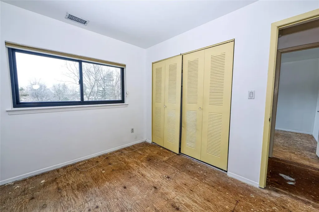 34 Northgate Crescent Melville NY 11747