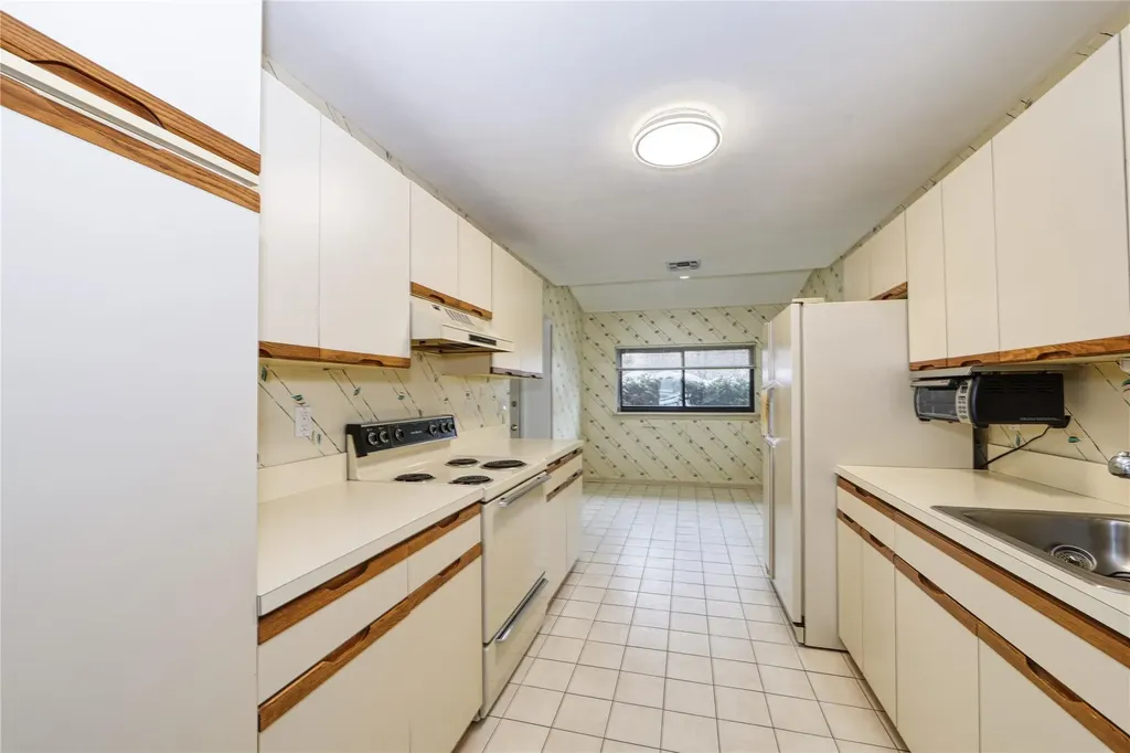 34 Northgate Crescent Melville NY 11747