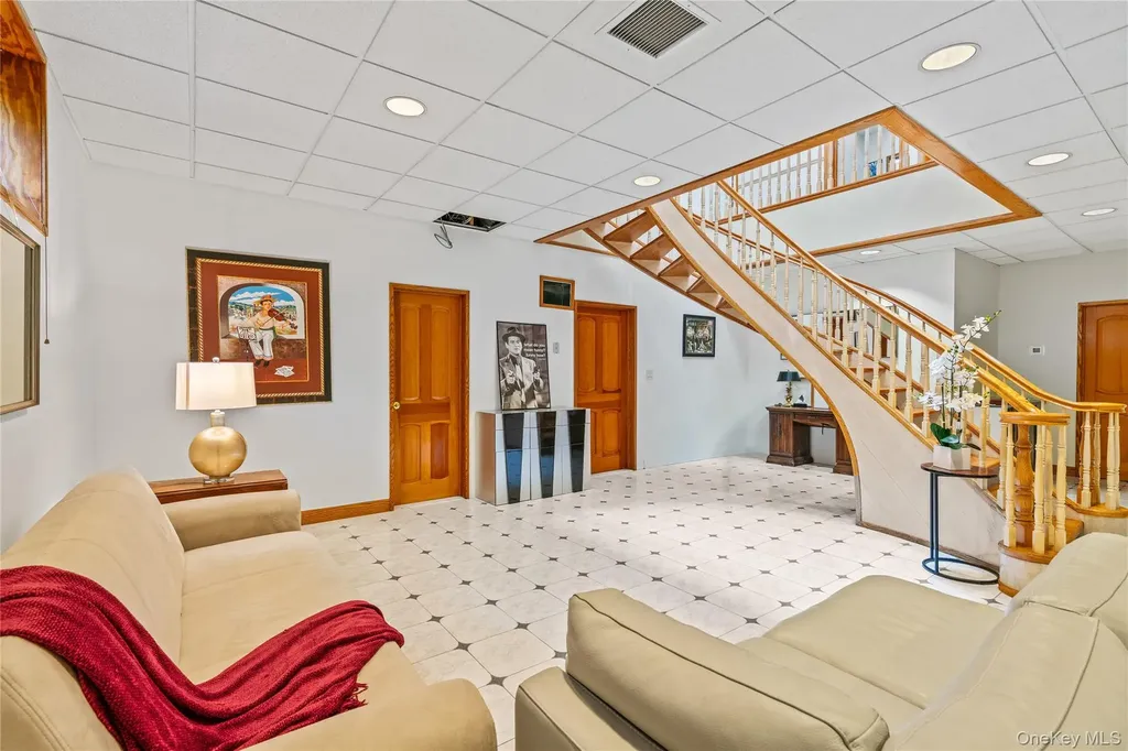 6 Summit Place Malba NY 11357