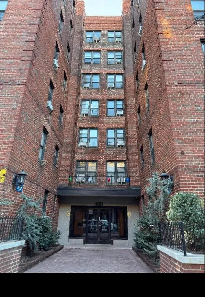 37-30 83rd Street Jackson Heights NY 11372
