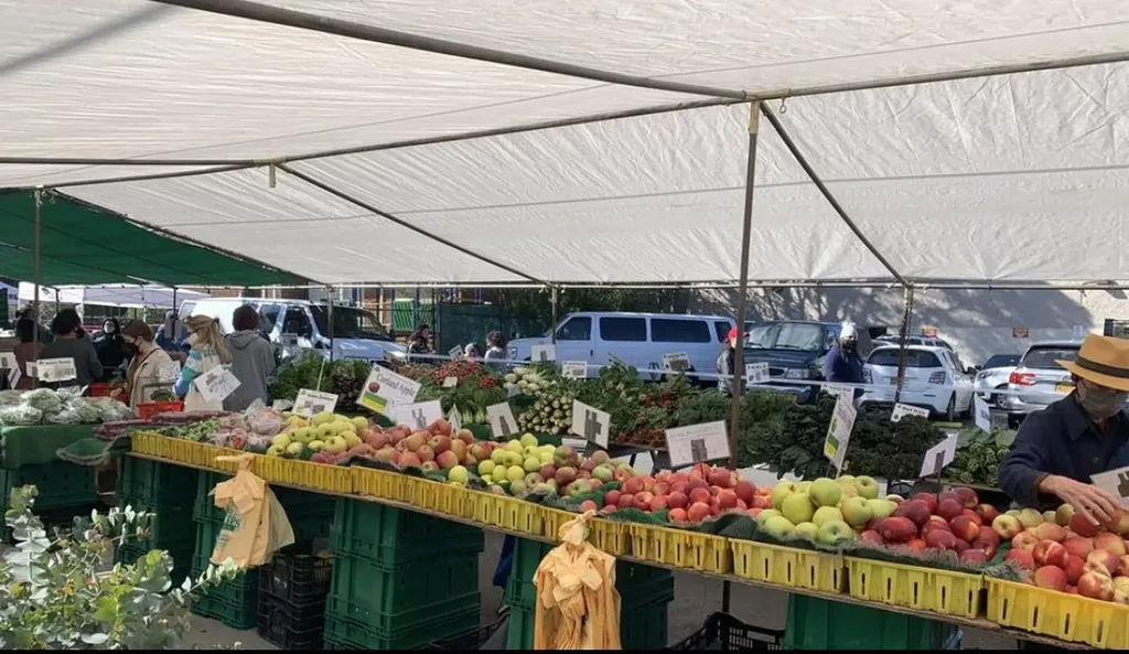 37-30 83rd Street Jackson Heights NY 11372