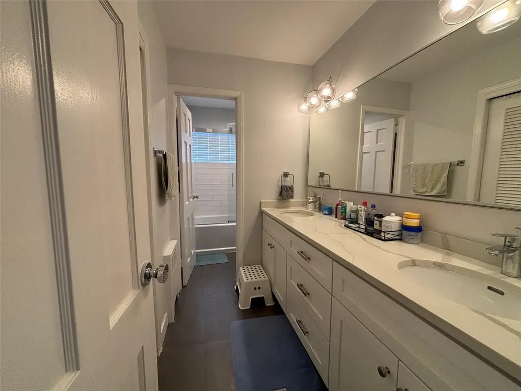 6 Eldridge Place Glen Cove NY 11542