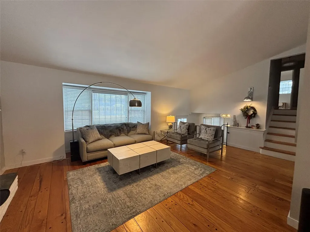 6 Eldridge Place Glen Cove NY 11542