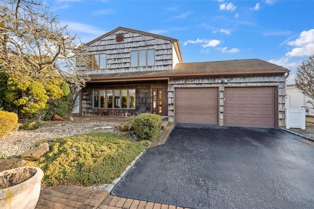 2730 Belle Road Bellmore NY 11710