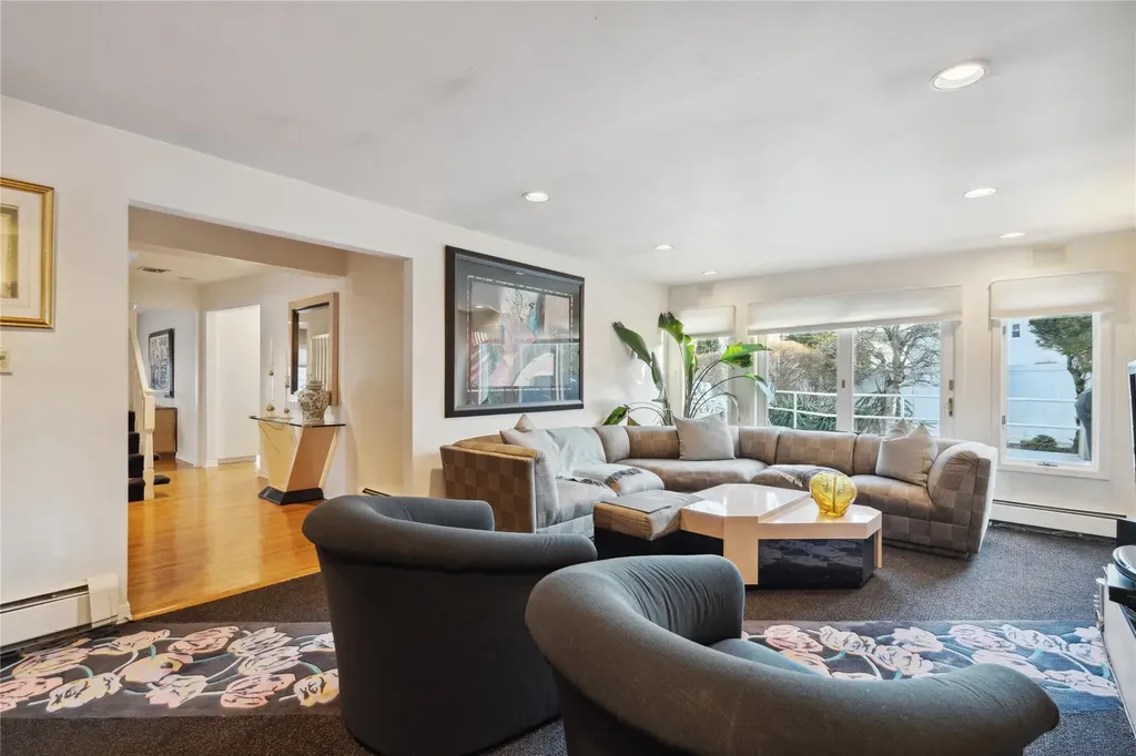 2730 Belle Road Bellmore NY 11710