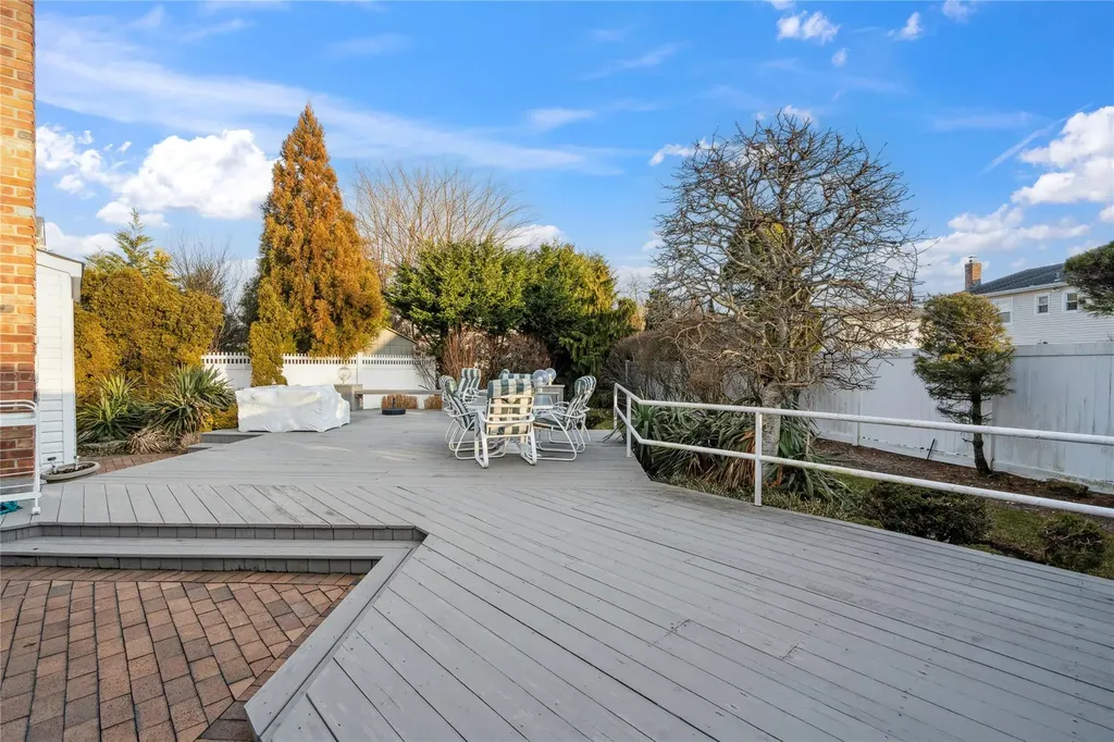 2730 Belle Road Bellmore NY 11710