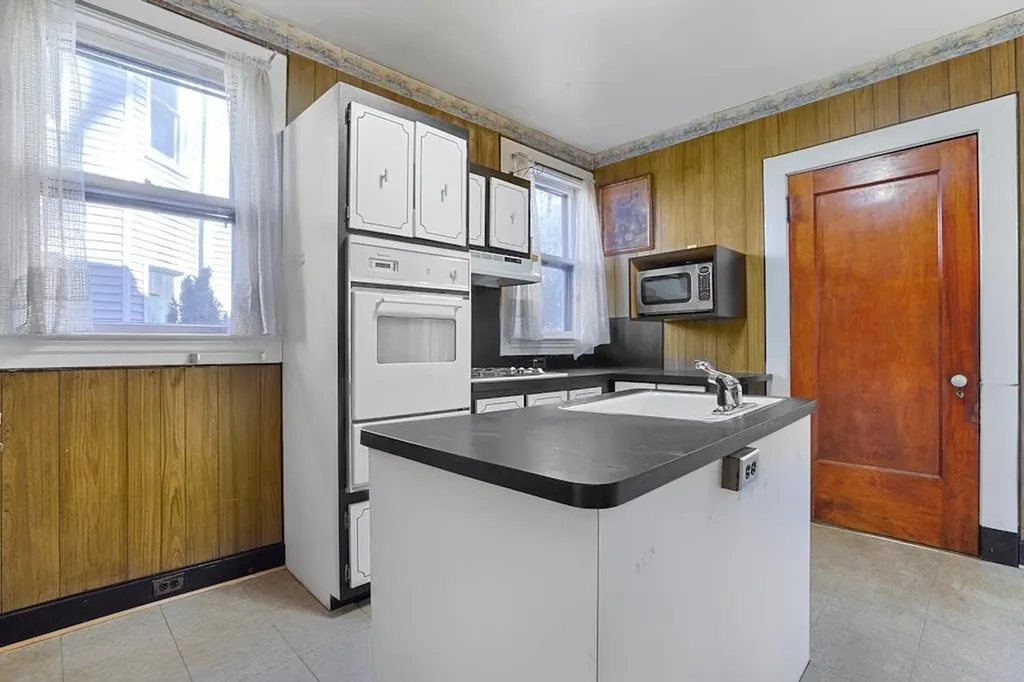 748 Warburton Avenue Yonkers NY 10701