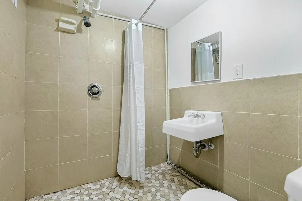 748 Warburton Avenue Yonkers NY 10701