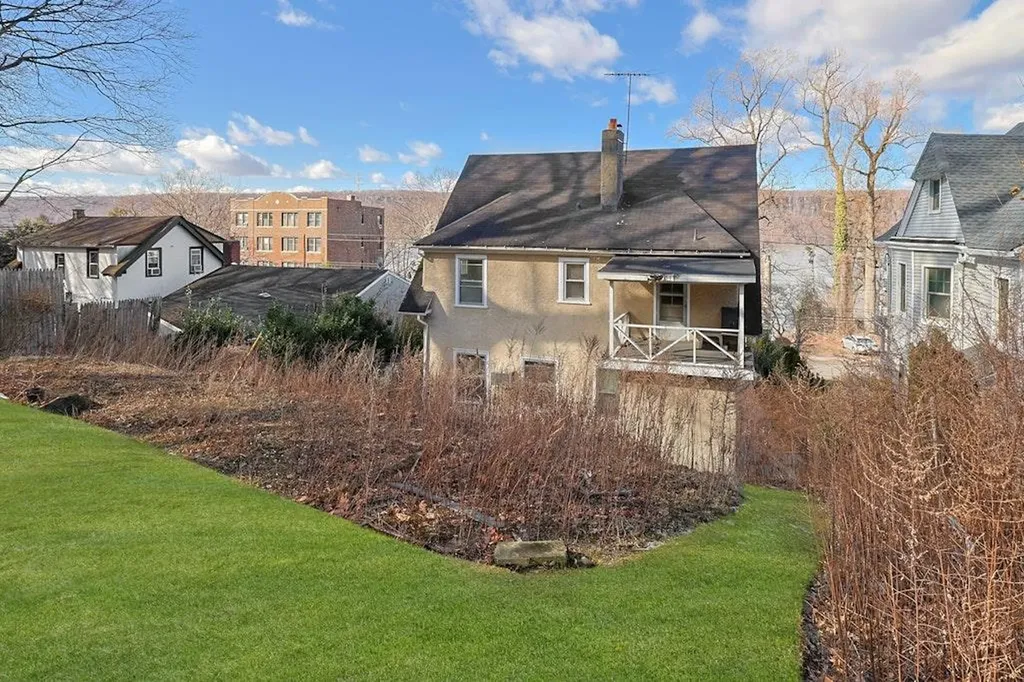 748 Warburton Avenue Yonkers NY 10701