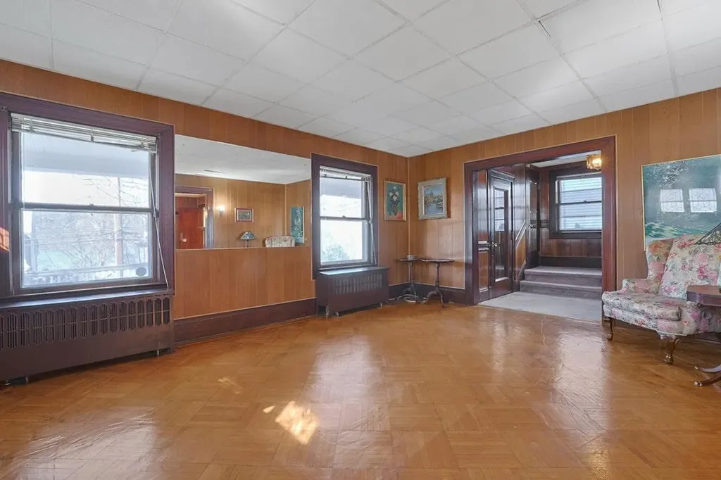 748 Warburton Avenue Yonkers NY 10701