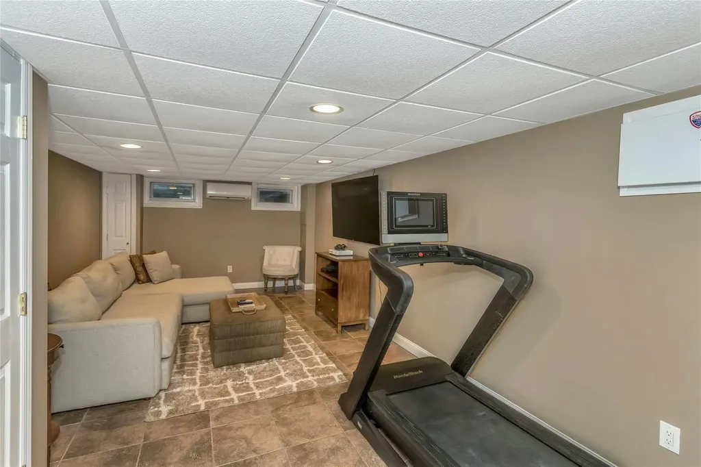 53 Shoreham Drive E Dix Hills NY 11746