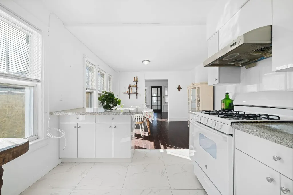 1562 Hering Avenue Bronx NY 10461