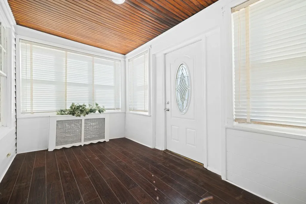 1562 Hering Avenue Bronx NY 10461