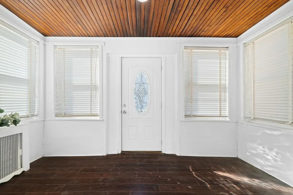 1562 Hering Avenue Bronx NY 10461