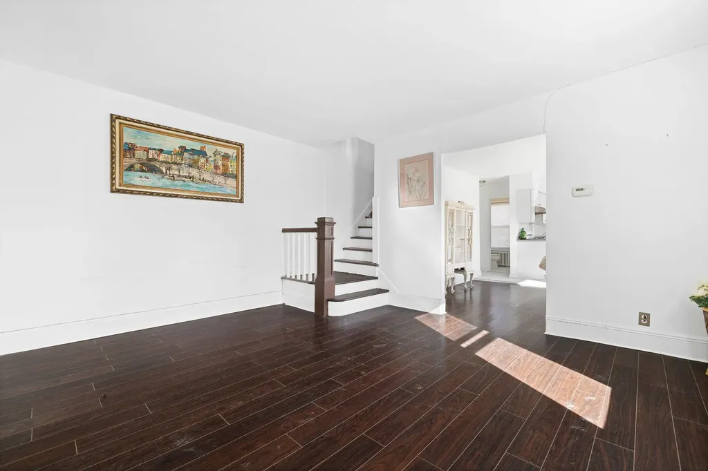 1562 Hering Avenue Bronx NY 10461