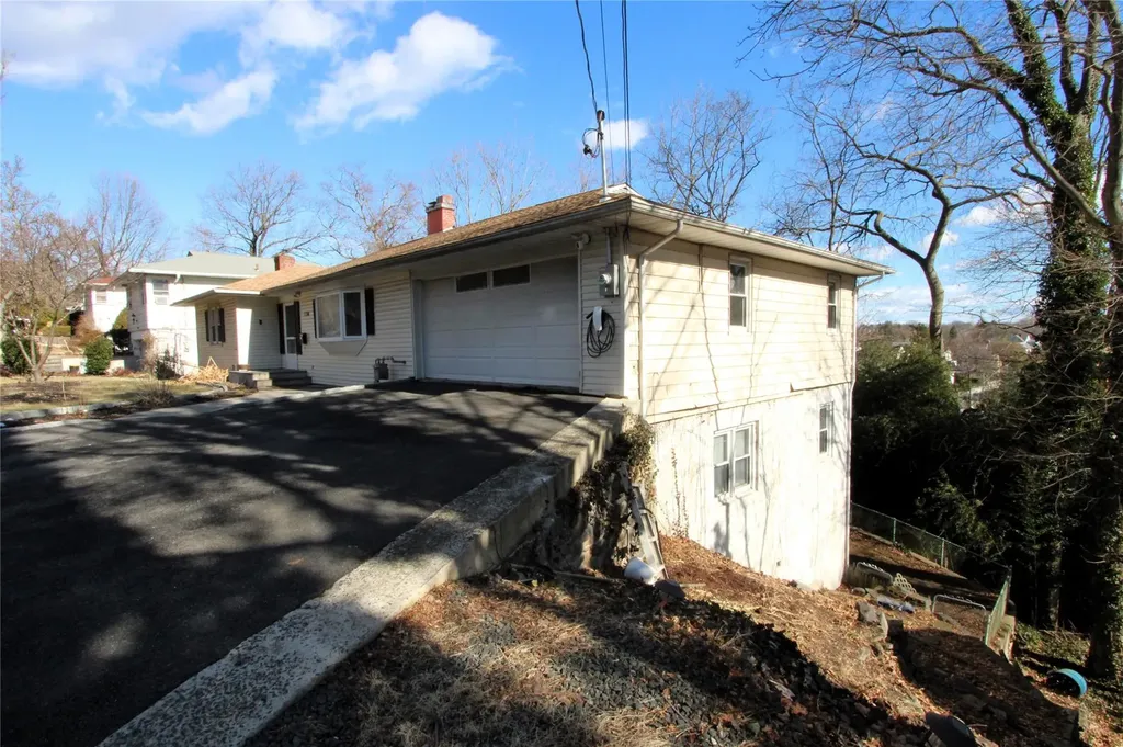 134 Cliffside Drive Yonkers NY 10710