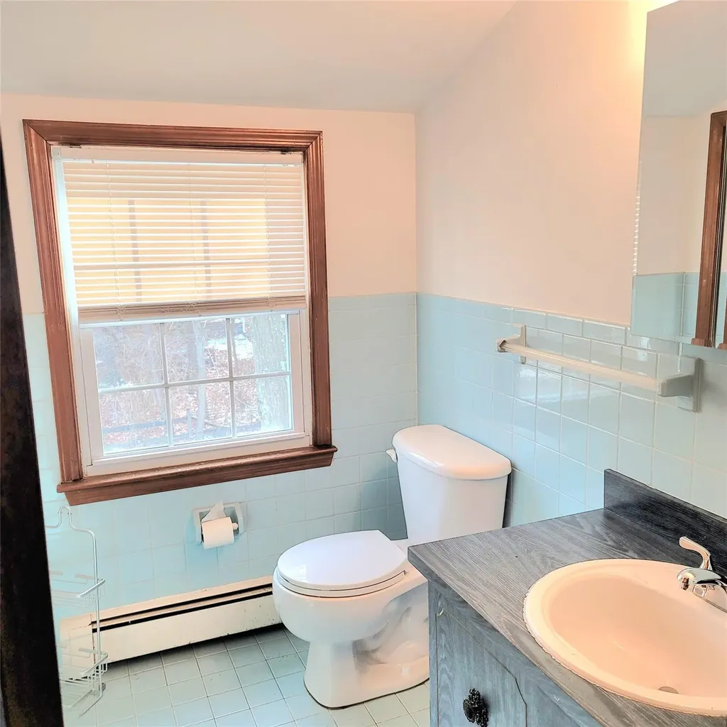 384 Oxhead Road Stony Brook NY 11790