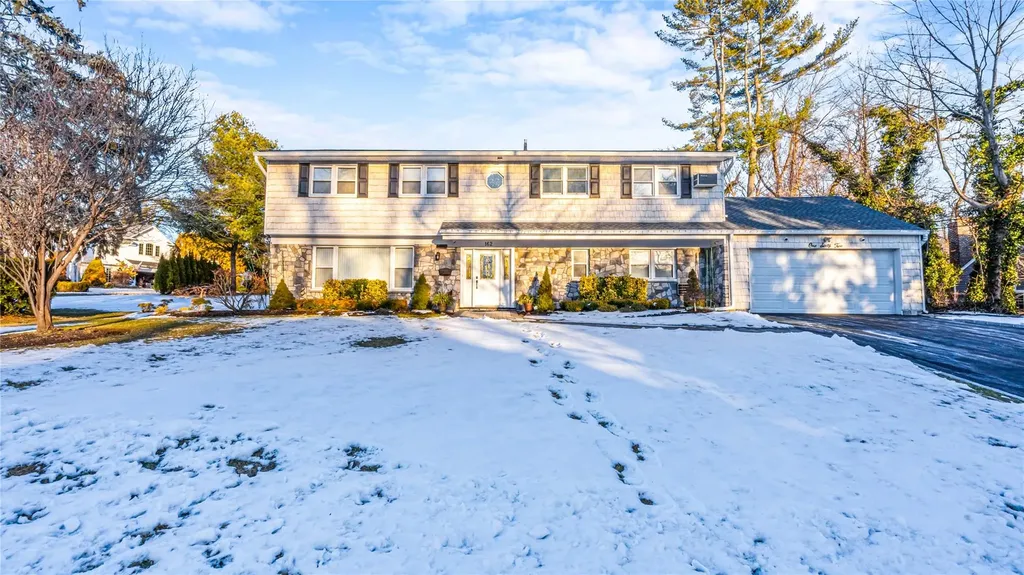 162 Reni Road Manhasset NY 11030