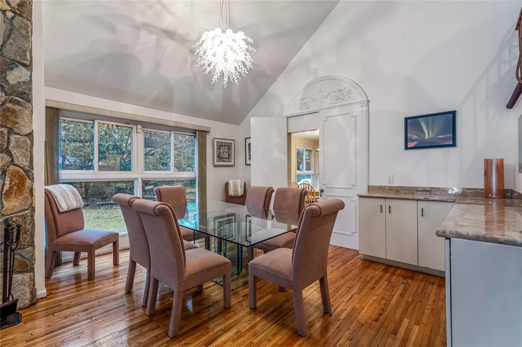 162 Reni Road Manhasset NY 11030