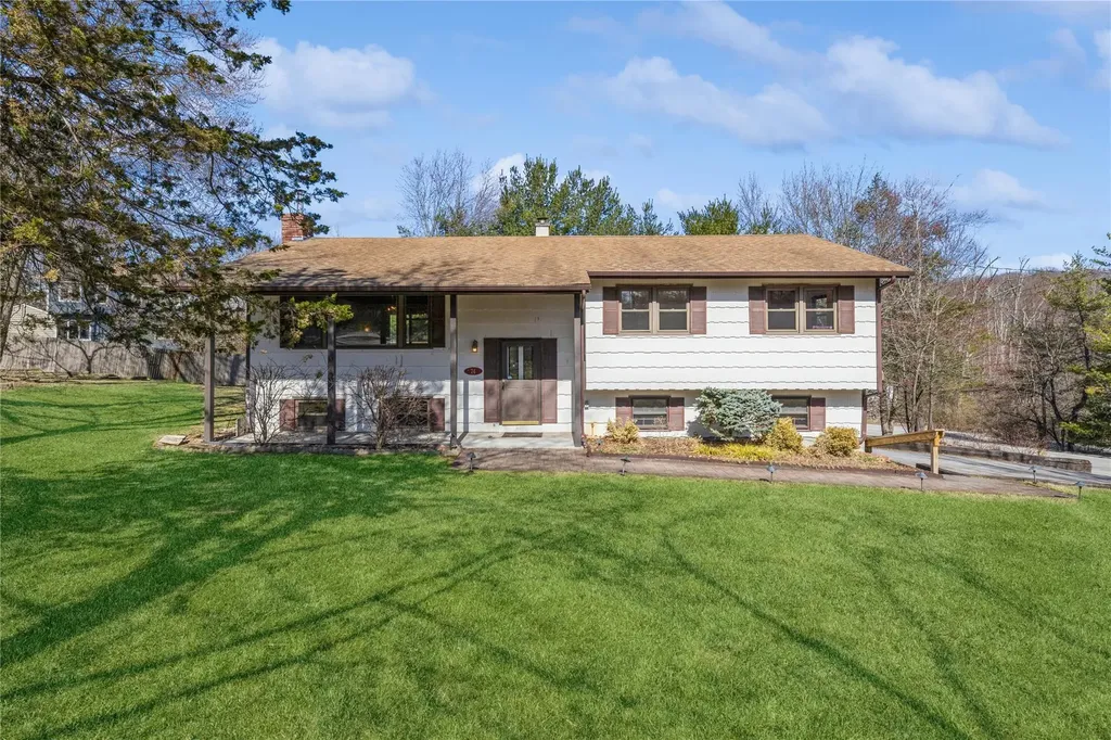 74 Interlochen Parkway Monroe NY 10950
