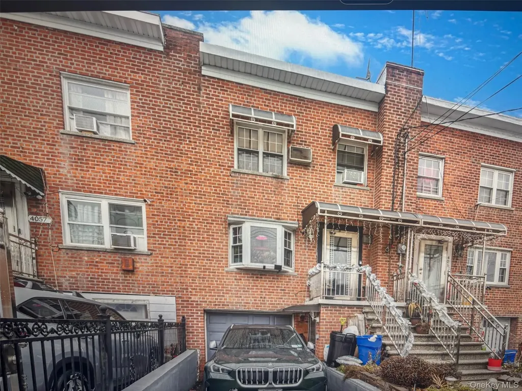4059 Paulding Avenue Bronx NY 10466