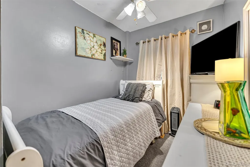 4059 Paulding Avenue Bronx NY 10466