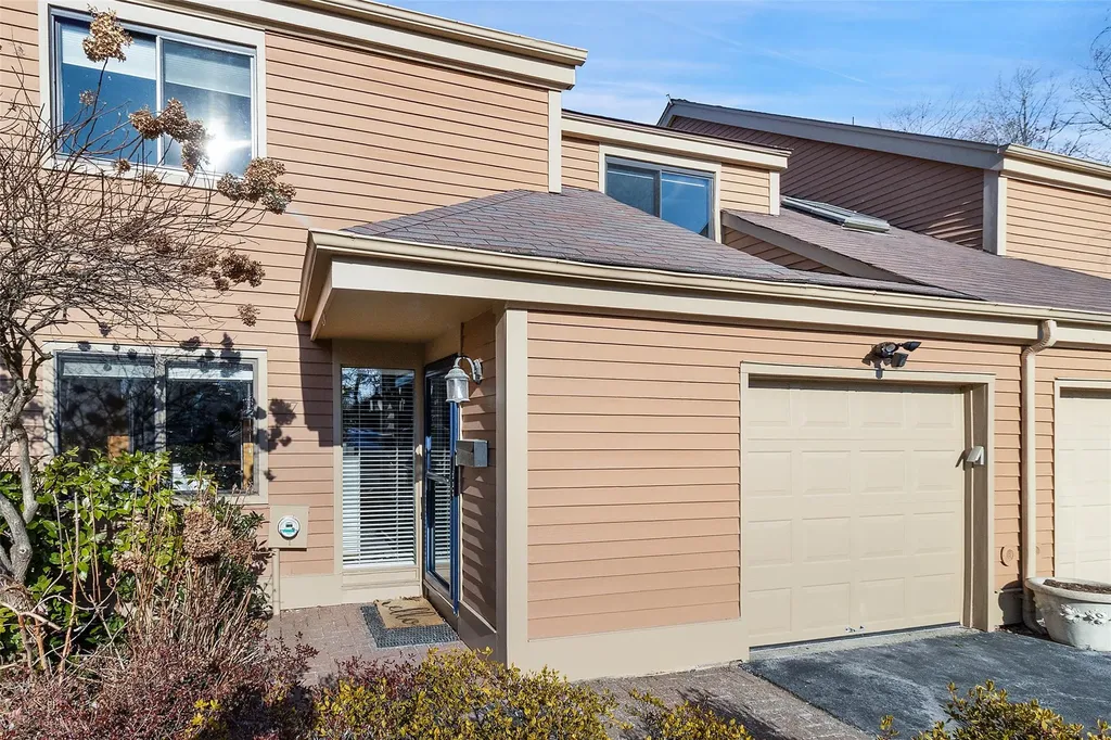 7 Bayberry Close Rye Brook NY 10573