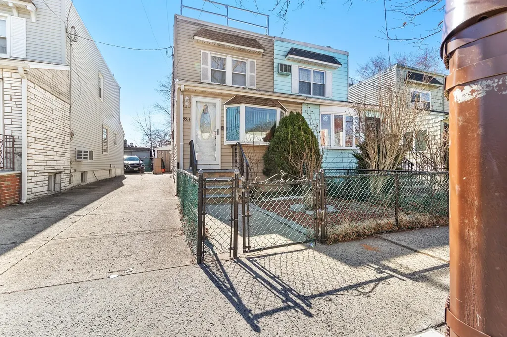 5514 Avenue L Brooklyn NY 11234