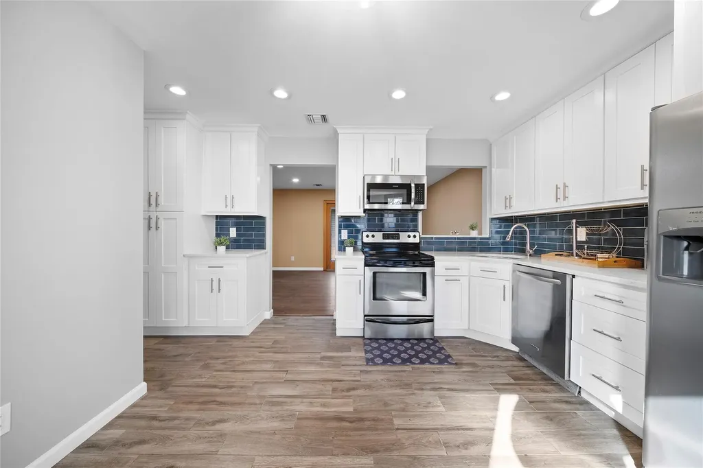 92 Scarlett Drive Commack NY 11725