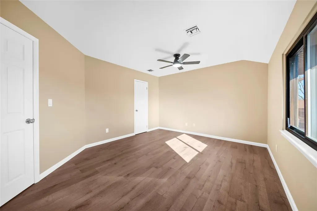 92 Scarlett Drive Commack NY 11725