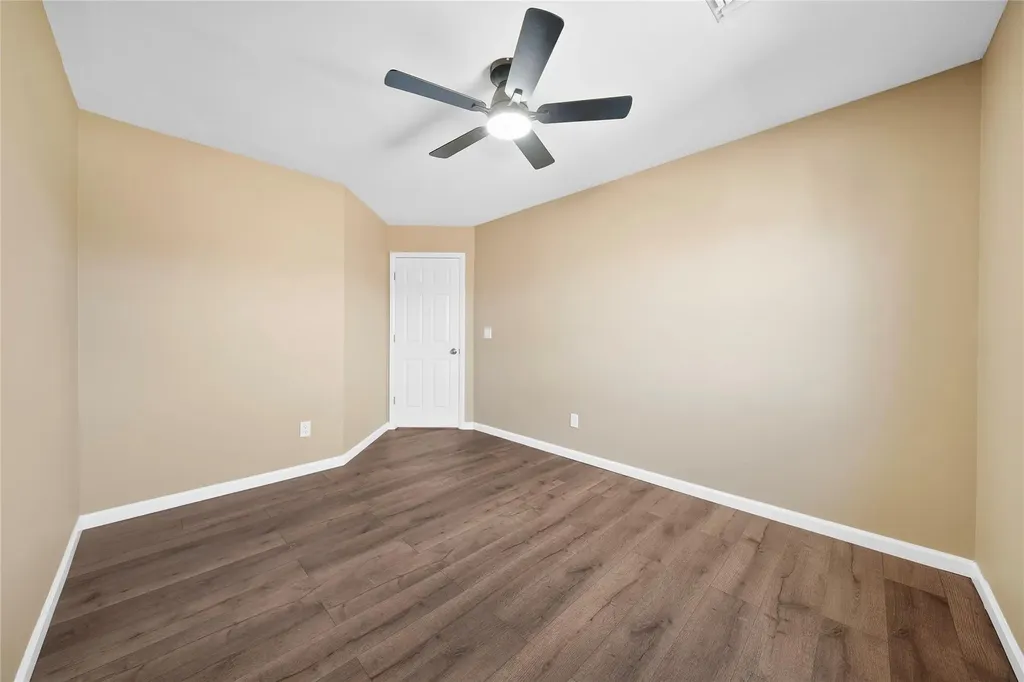 92 Scarlett Drive Commack NY 11725