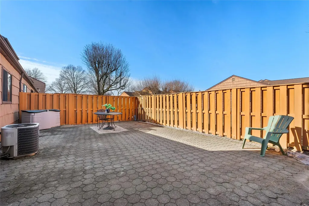 92 Scarlett Drive Commack NY 11725