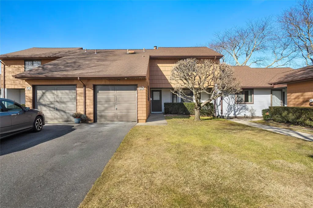 92 Scarlett Drive Commack NY 11725
