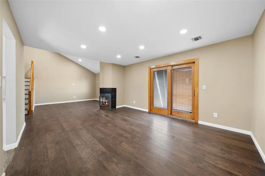 92 Scarlett Drive Commack NY 11725
