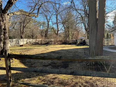 2350 Cedar Swamp Road Glen Head NY 11545