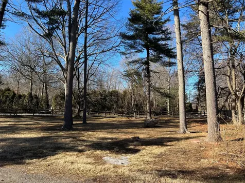 2350 Cedar Swamp Road Glen Head NY 11545