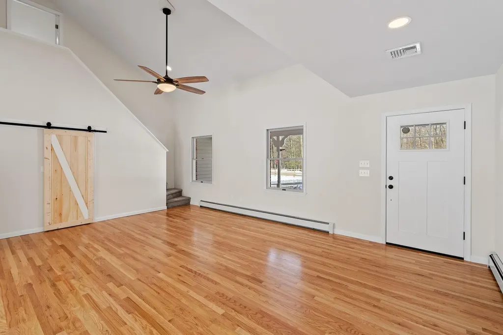 6 M And M Road Middletown NY 10940